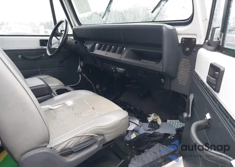 1995 Jeep Wrangler / Yj S/Rio Grande from USA, damaged, VIN 1J4FY19P8SP255864